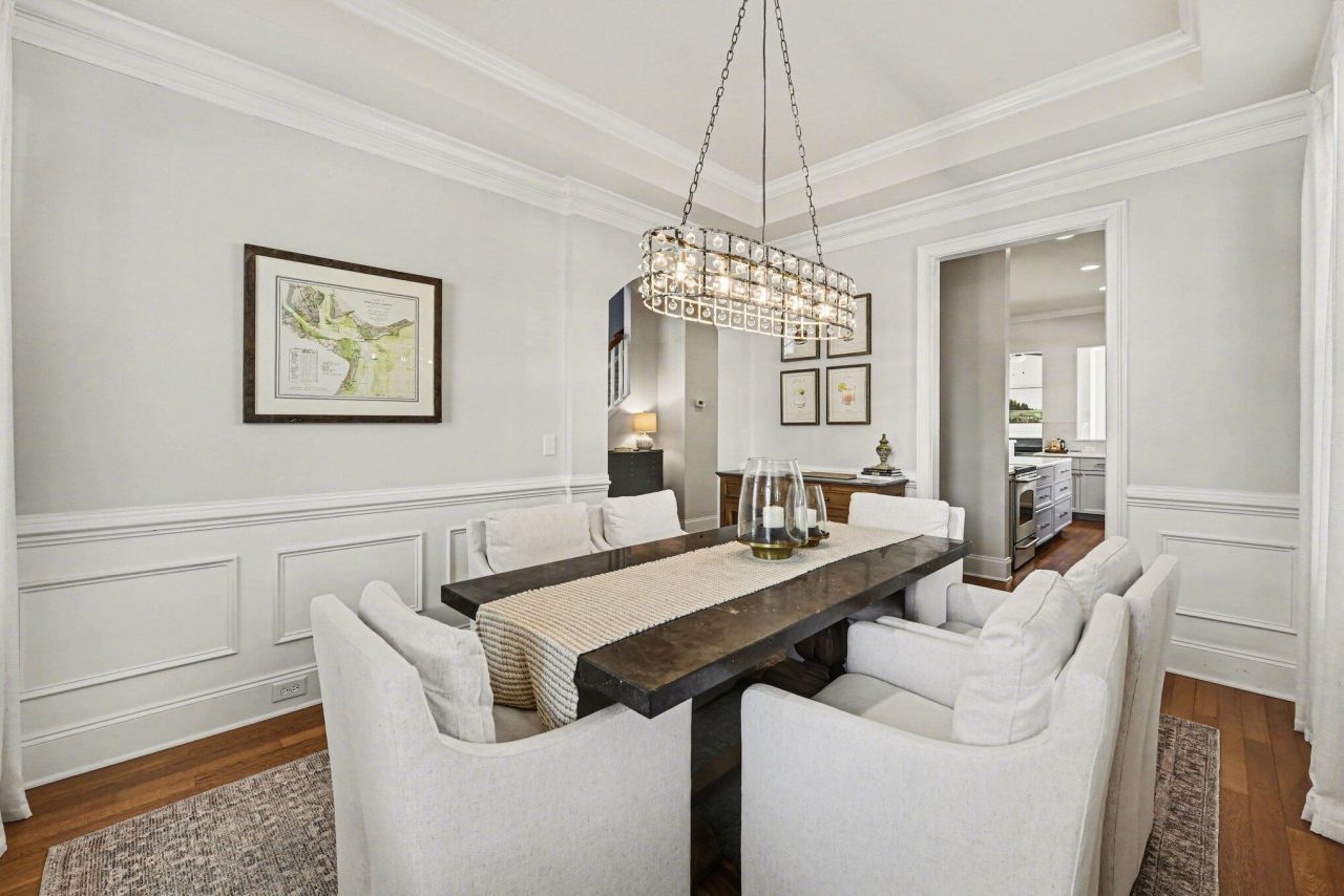 1791 Tennyson Row Photo 10