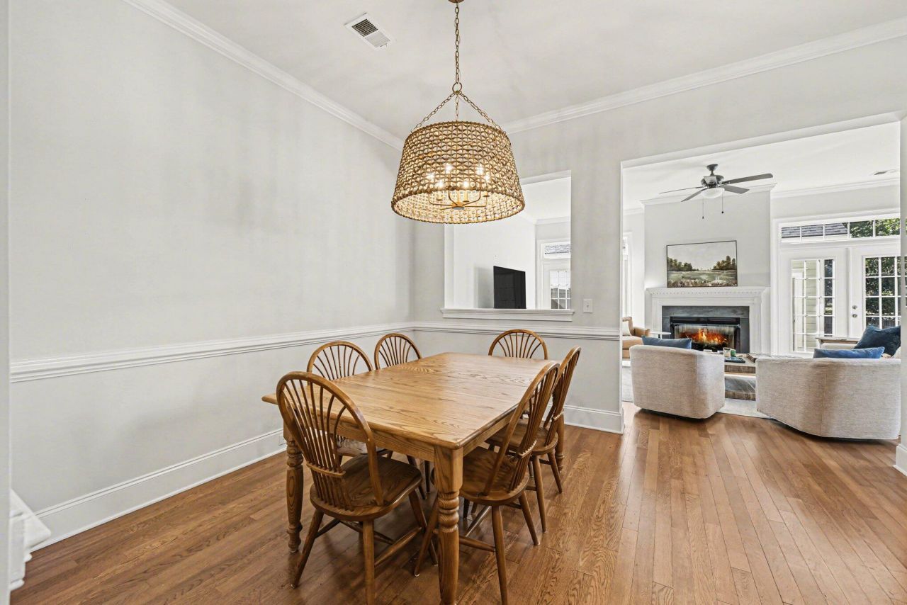 1791 Tennyson Row Photo 15