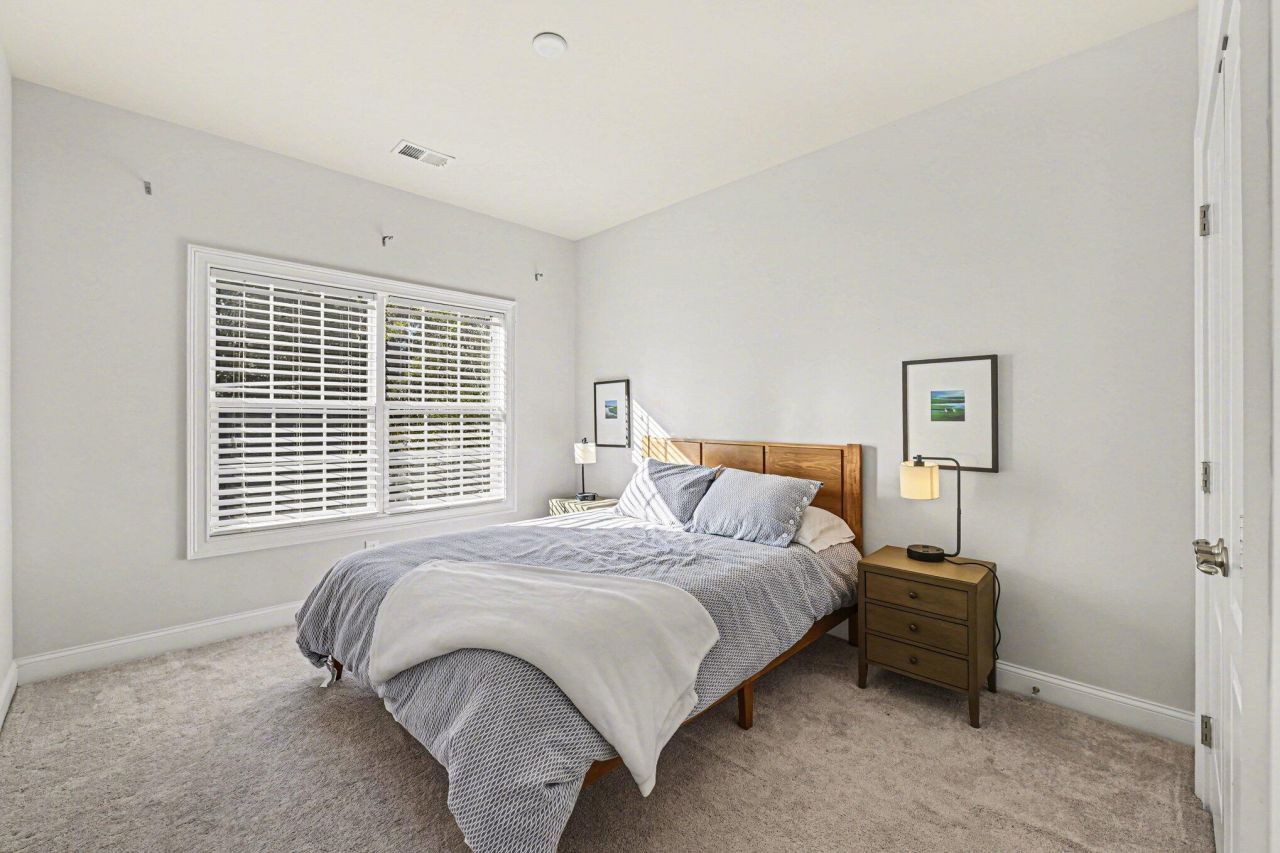 1791 Tennyson Row Photo 25