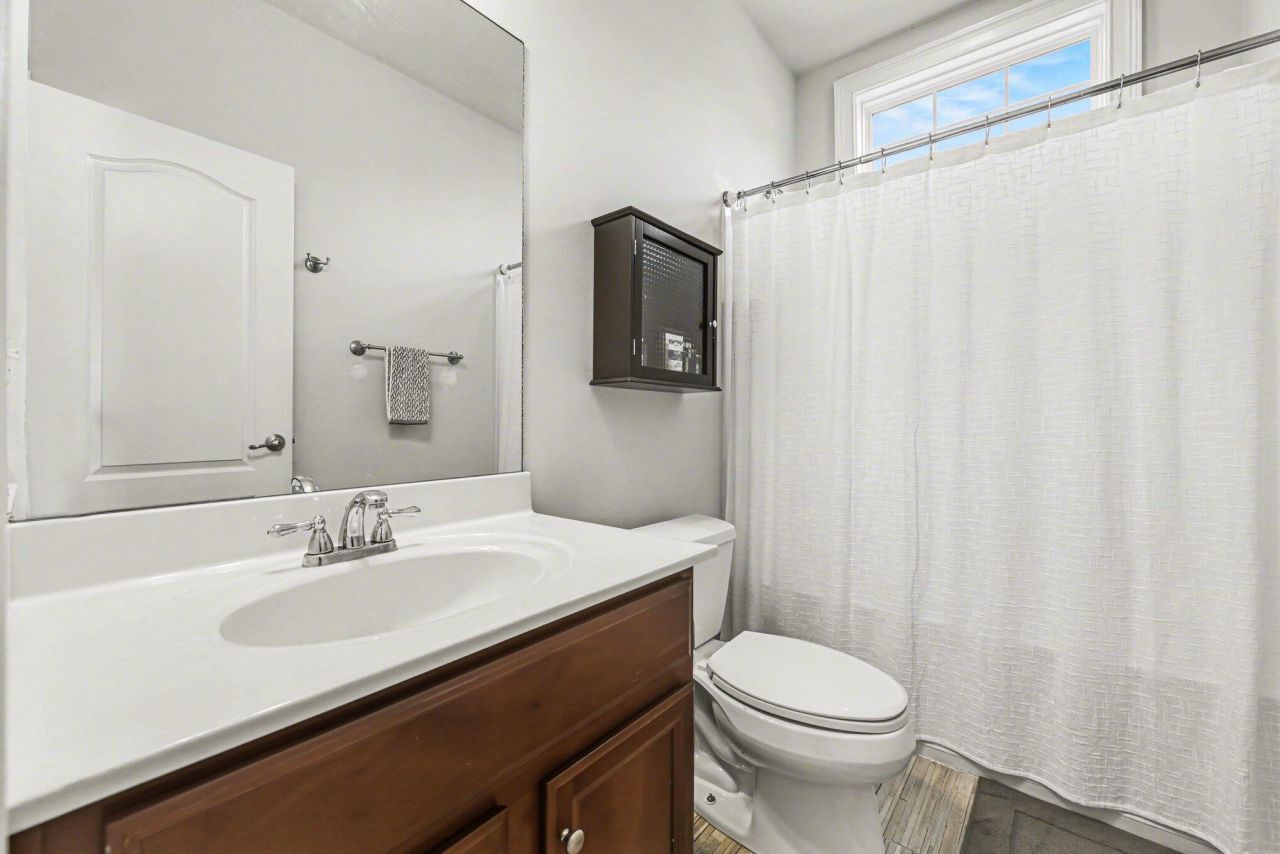 1791 Tennyson Row Photo 29