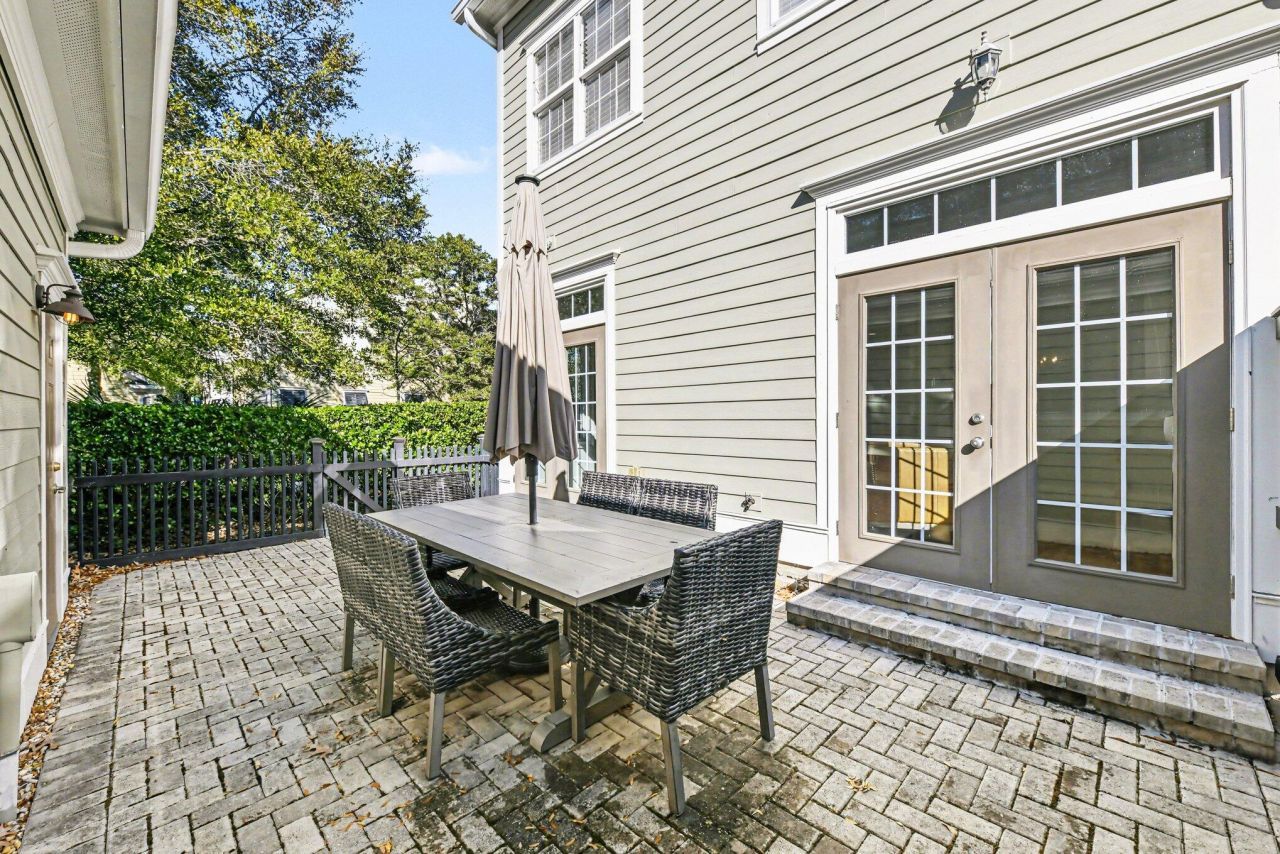 1791 Tennyson Row Photo 33