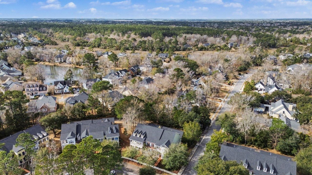 1791 Tennyson Row Photo 37