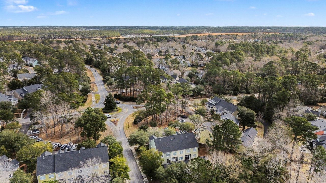 1791 Tennyson Row Photo 39