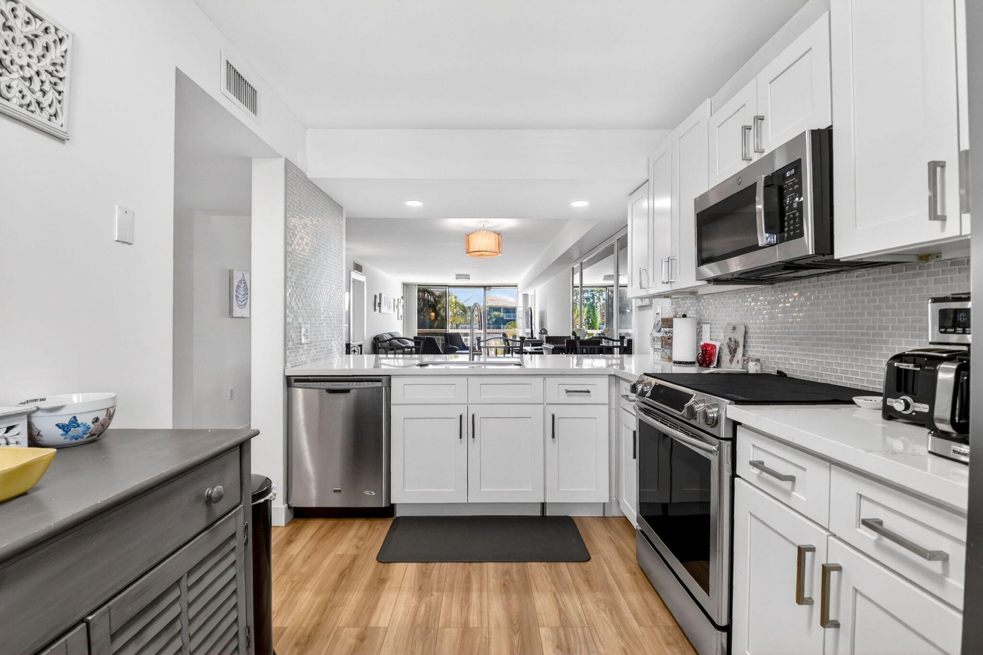 2701 Village Boulevard, Unit 303, West Palm Beach, FL 33409 Photo