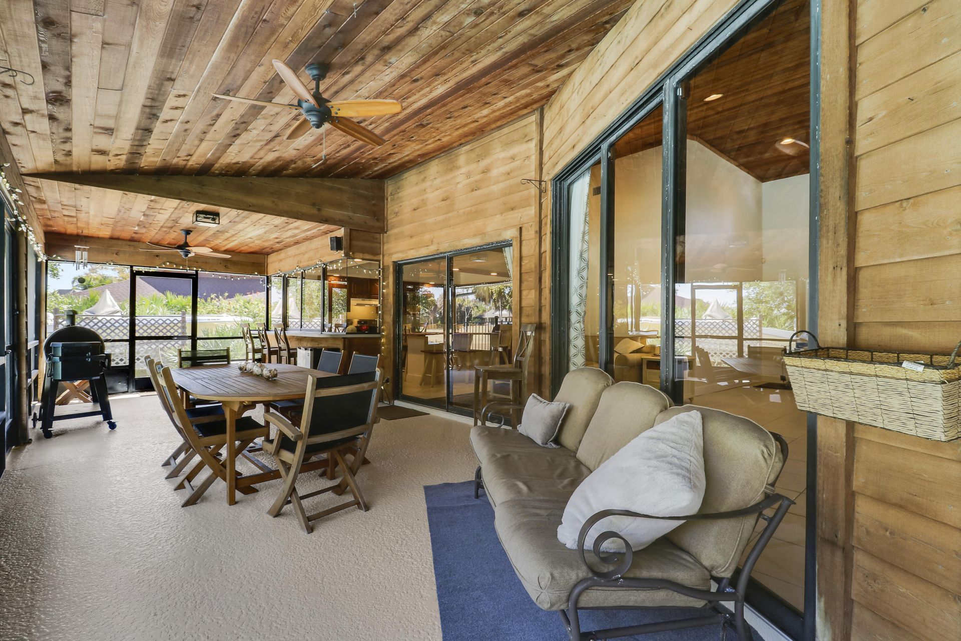 899 NE Juniper Place, Jensen Beach, FL 34957 Photo