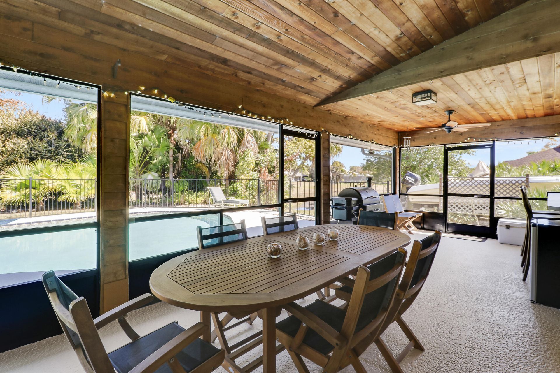 899 NE Juniper Place, Jensen Beach, FL 34957 Photo