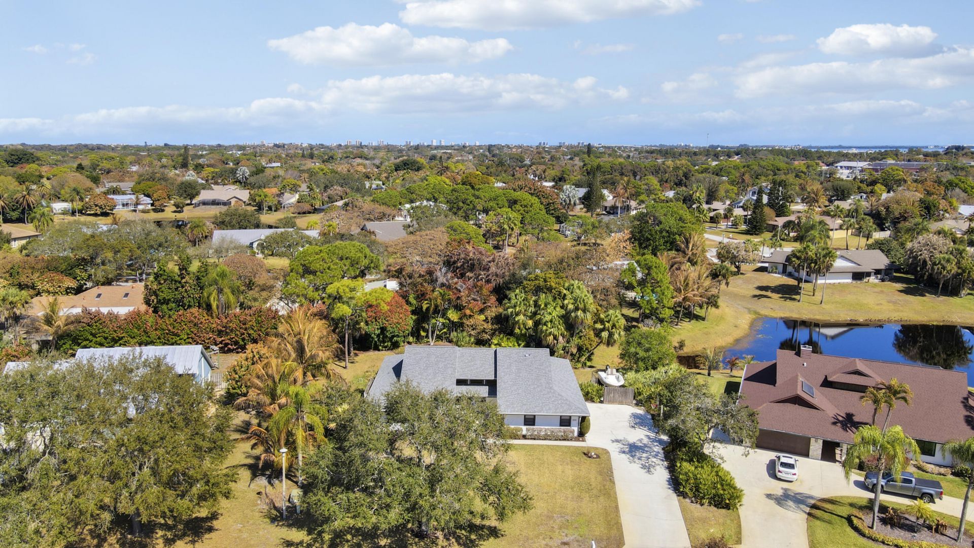 899 NE Juniper Place, Jensen Beach, FL 34957 Photo