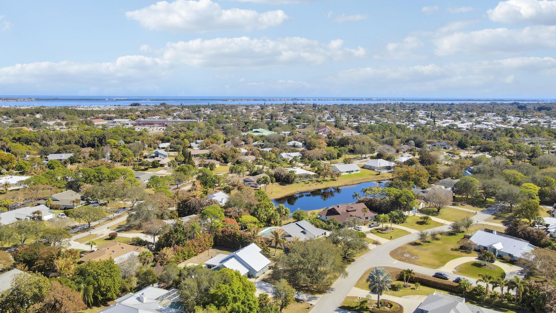 899 NE Juniper Place, Jensen Beach, FL 34957 Photo