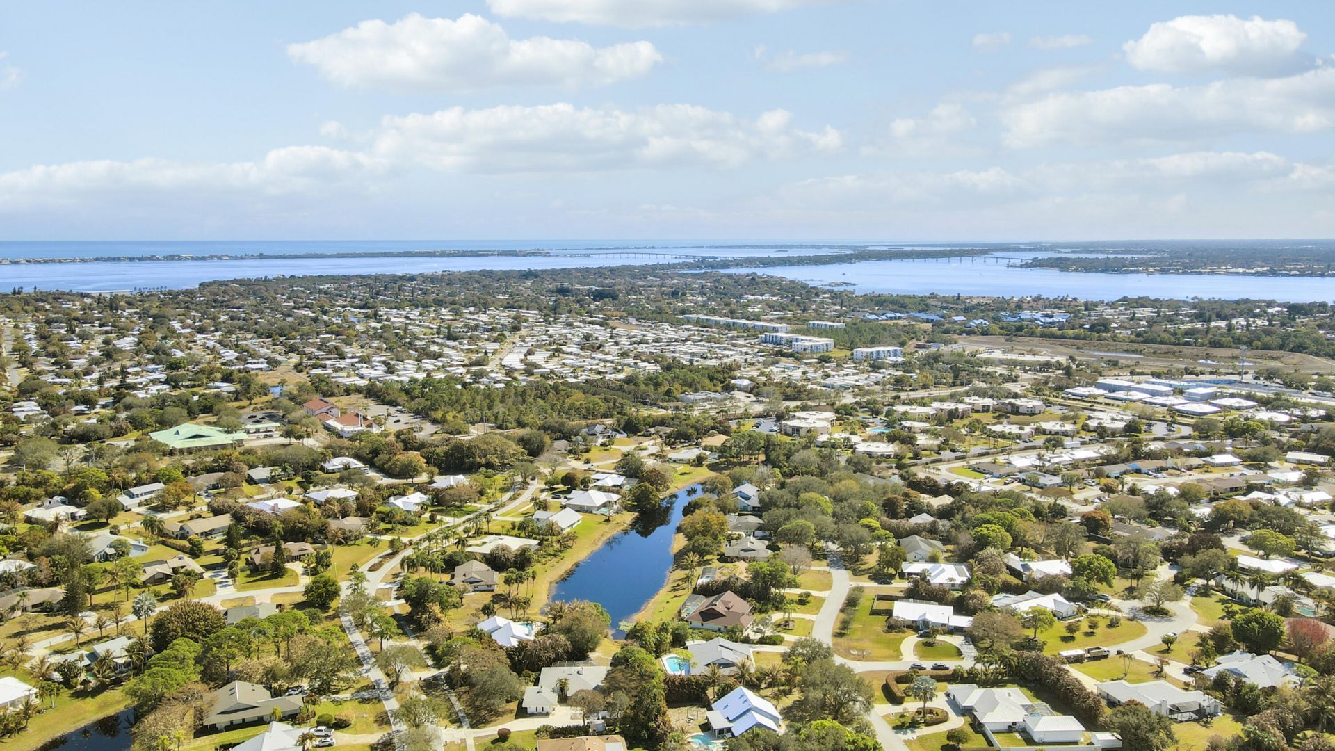 899 NE Juniper Place, Jensen Beach, FL 34957 Photo