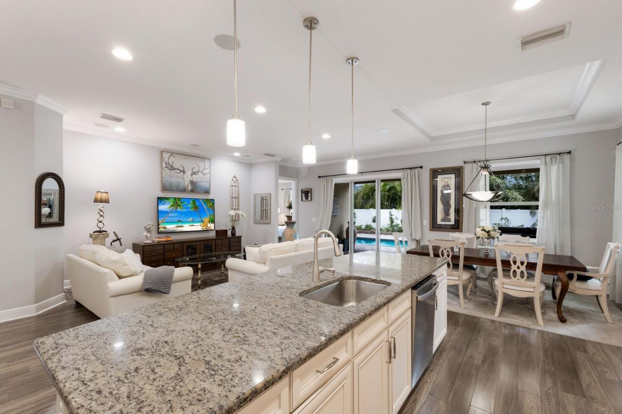 1856 Hyde Park Street, Sarasota, FL 34239 Photo