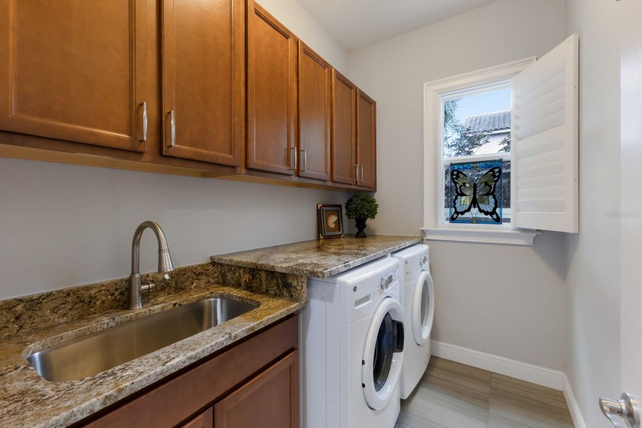 1856 Hyde Park Street, Sarasota, FL 34239 Photo