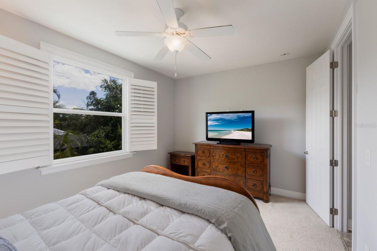 1856 Hyde Park Street, Sarasota, FL 34239 Photo