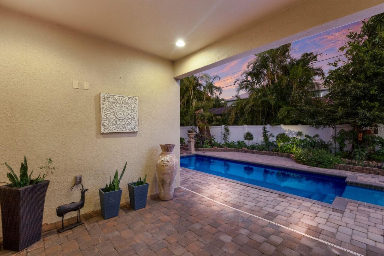 1856 Hyde Park Street, Sarasota, FL 34239 Photo