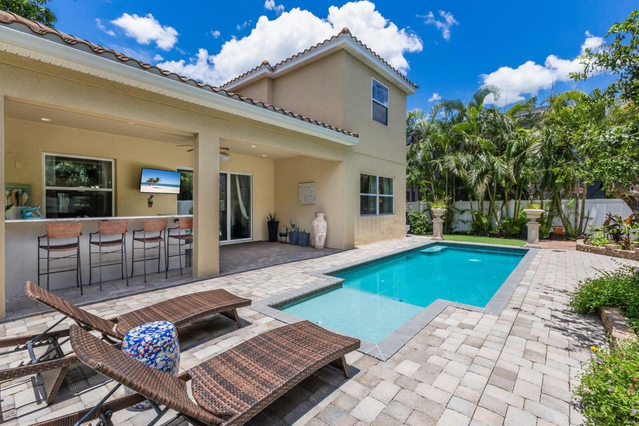 1856 Hyde Park Street, Sarasota, FL 34239 Photo