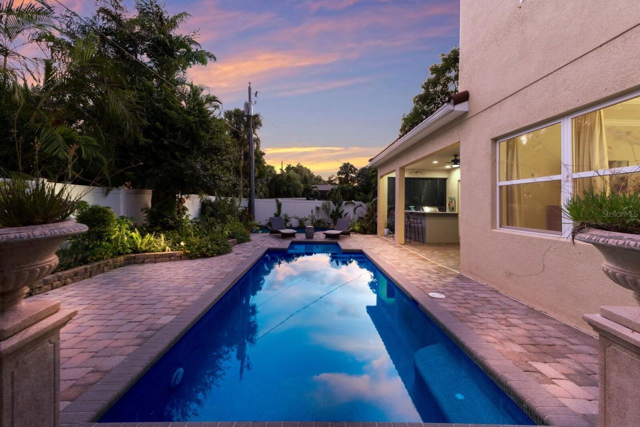 1856 Hyde Park Street, Sarasota, FL 34239 Photo