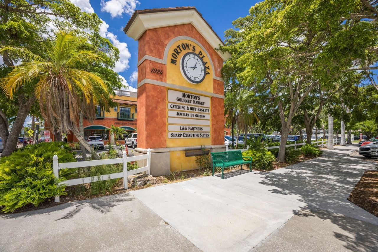 1856 Hyde Park Street, Sarasota, FL 34239 Photo