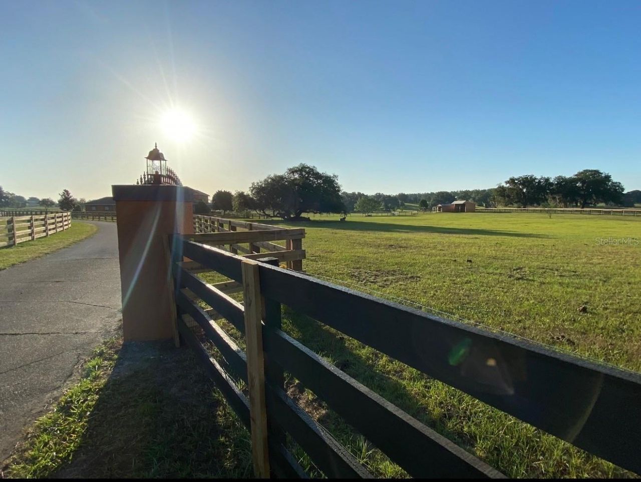 20832 Hunter Hill Drive, Dade City, FL 33523 Photo