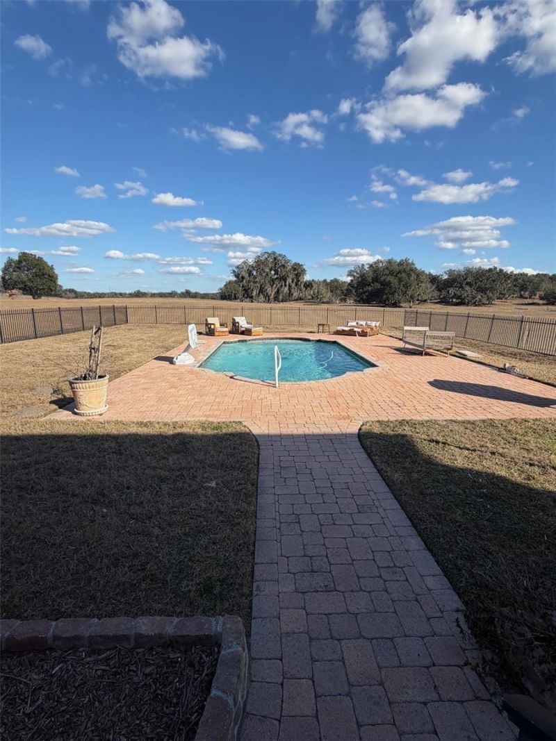 20832 Hunter Hill Drive, Dade City, FL 33523 Photo