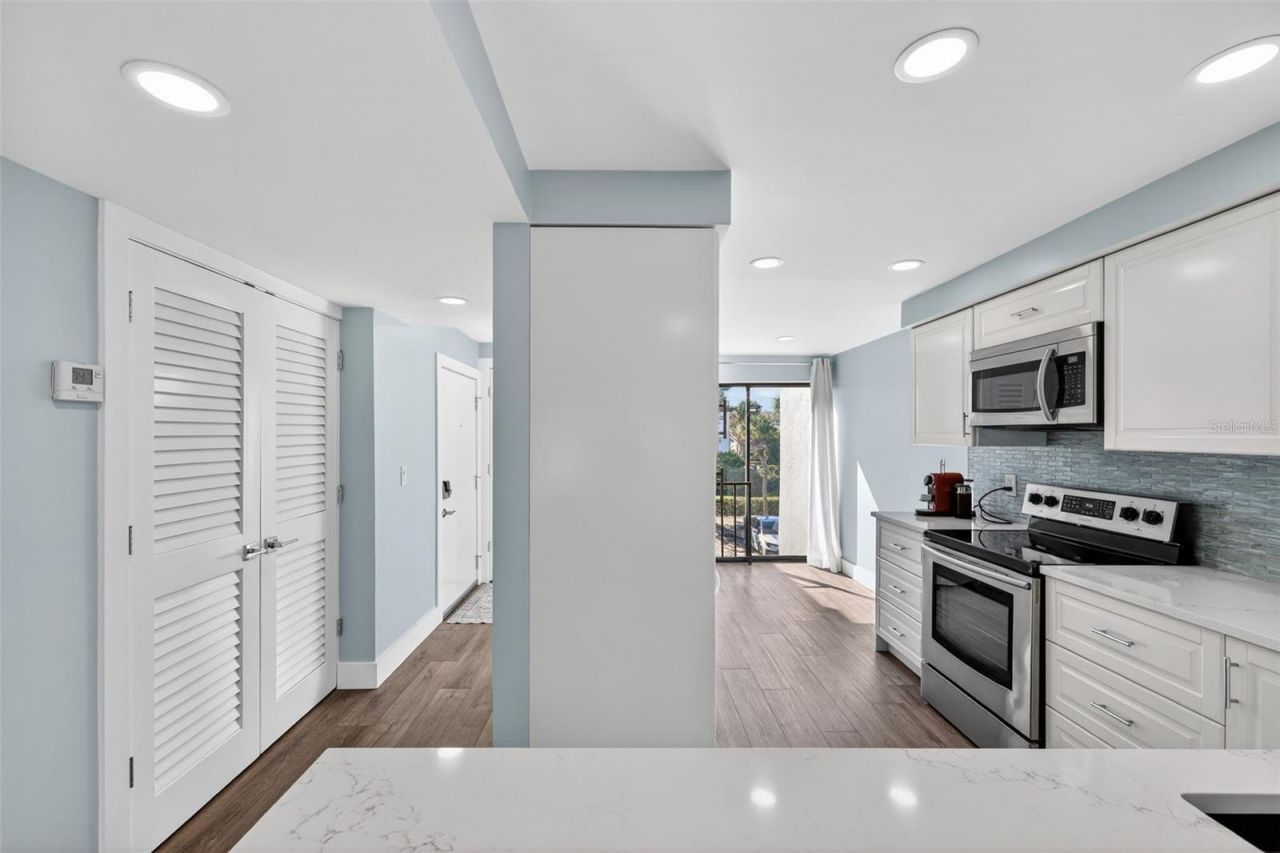 3805 E Bay Drive, Unit 201, Holmes Beach, FL 34217 Photo