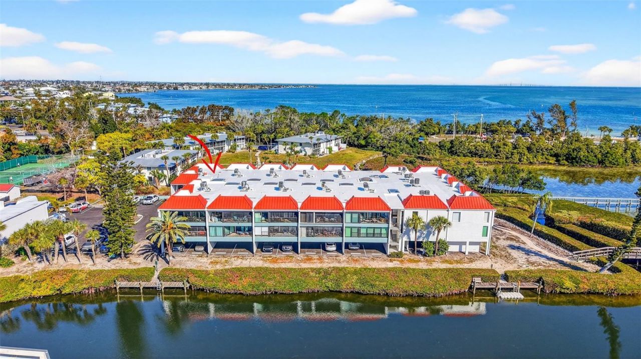 3805 E Bay Drive, Unit 201, Holmes Beach, FL 34217 Photo