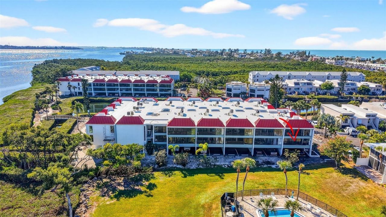 3805 E Bay Drive, Unit 201, Holmes Beach, FL 34217 Photo