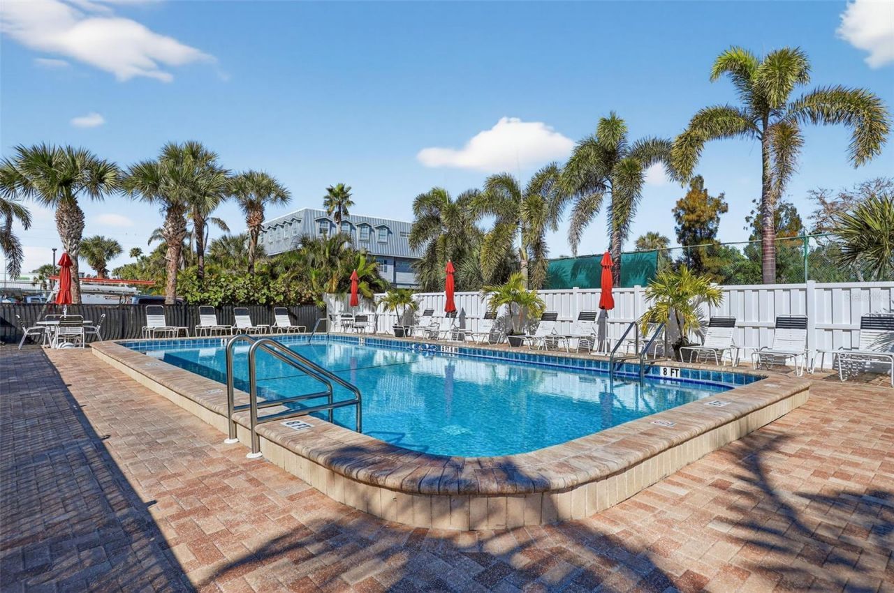 3805 E Bay Drive, Unit 201, Holmes Beach, FL 34217 Photo