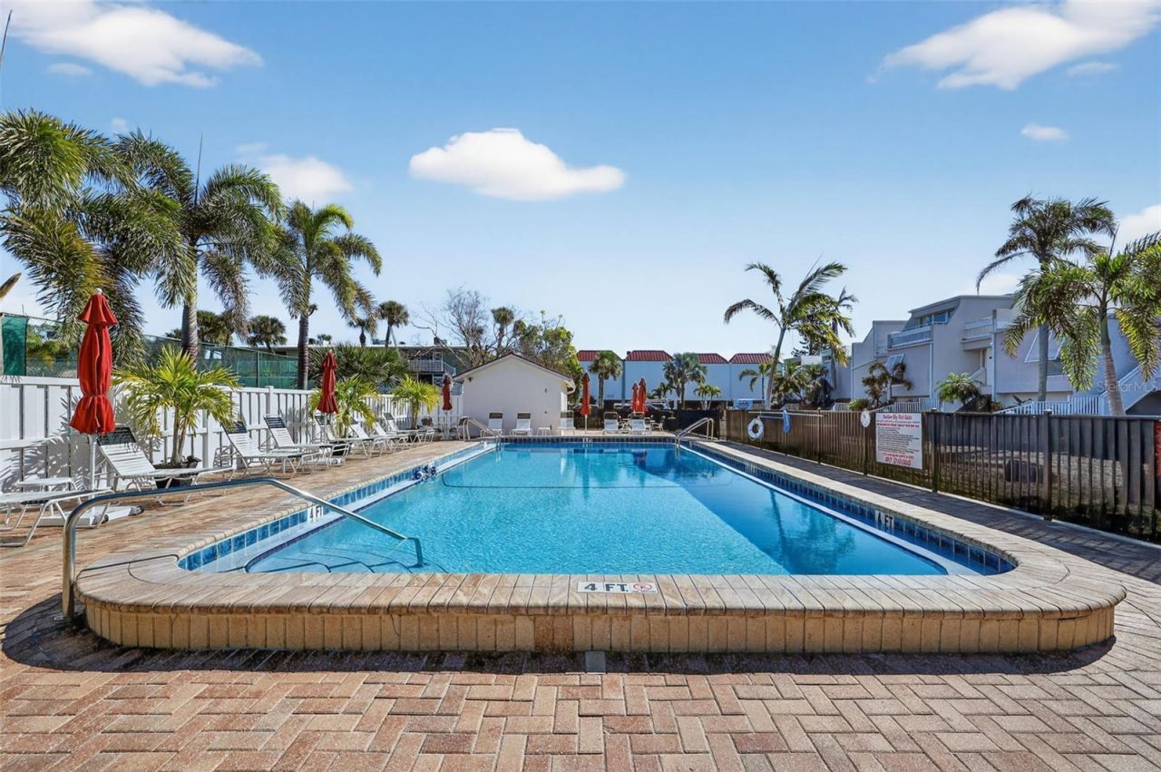 3805 E Bay Drive, Unit 201, Holmes Beach, FL 34217 Photo