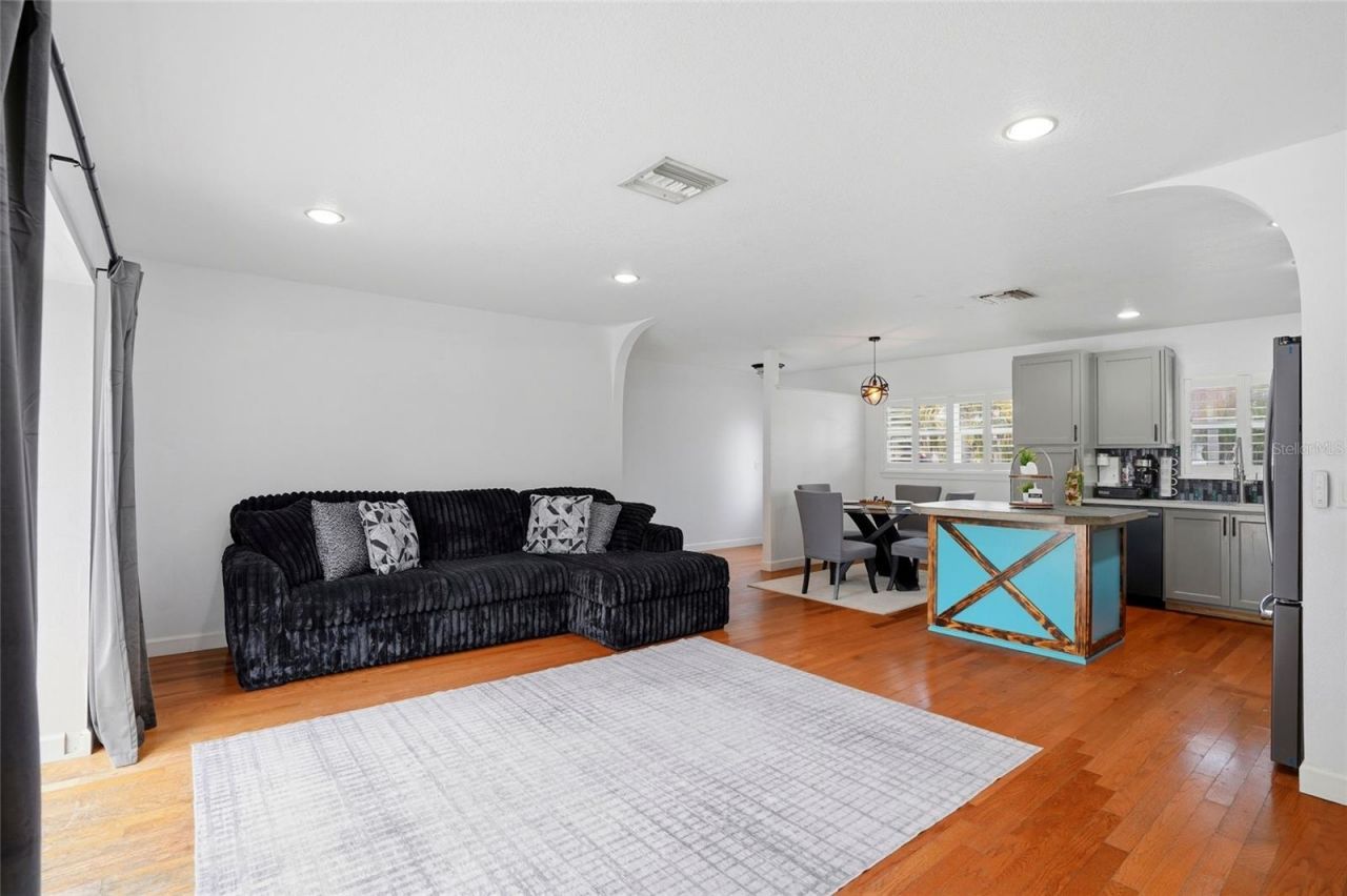 2166 Lanai Avenue, Belleair Bluffs, FL 33770 Photo