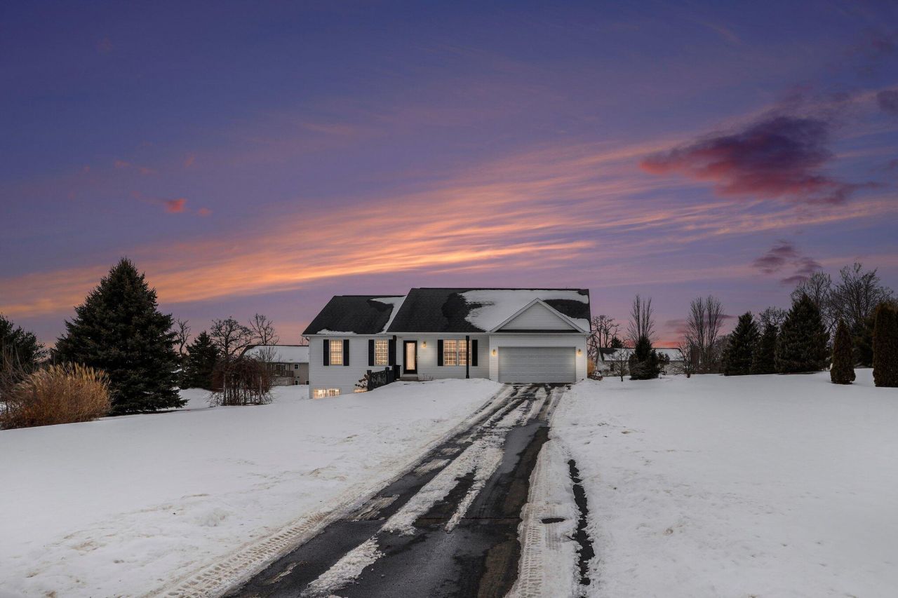 7927 Lancaster Lane, East Leroy, MI 49051 Main Photo