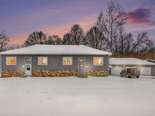 201 N Chestnut Street, Unit 203 & 205, Augusta, MI 49012