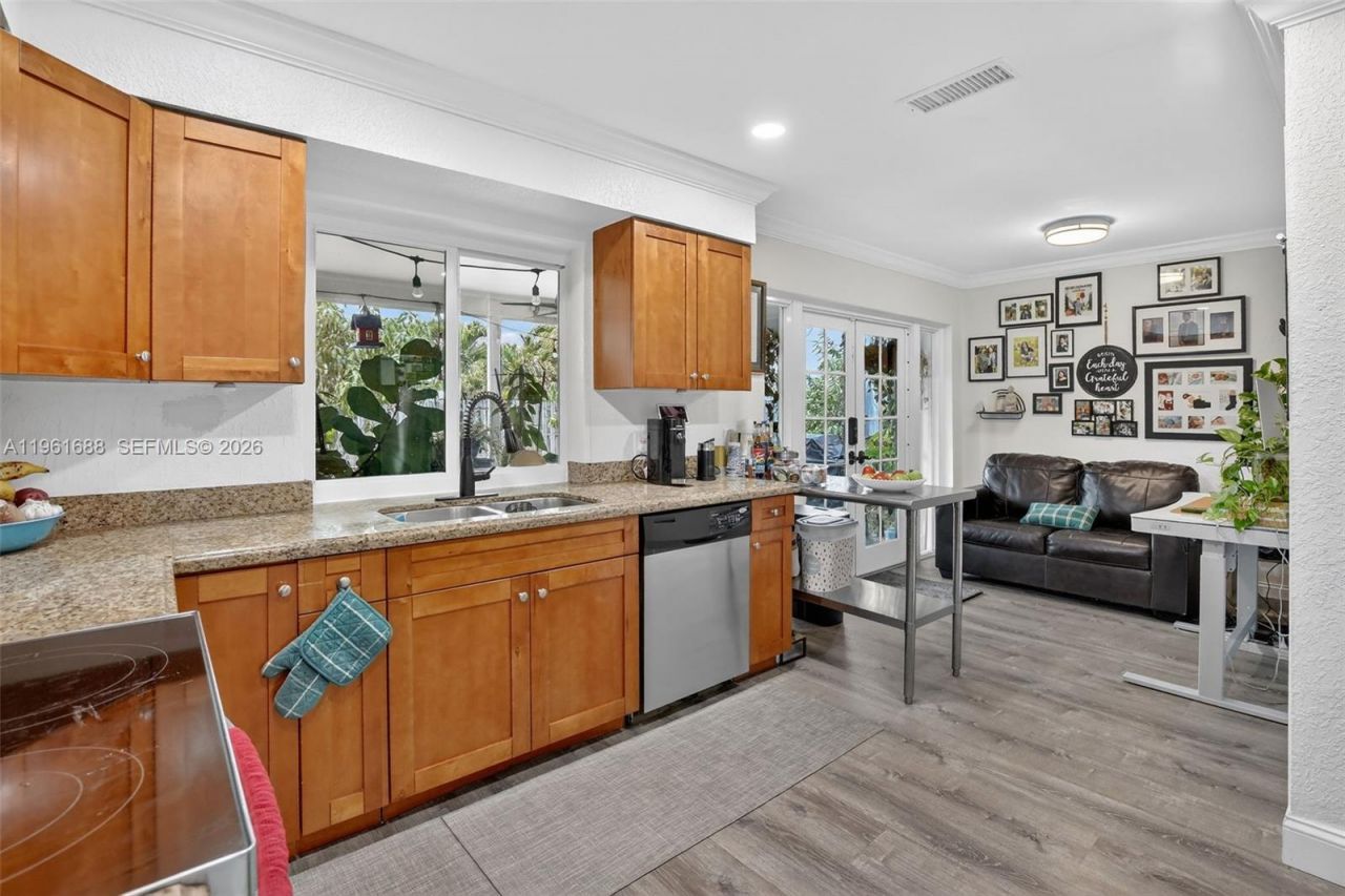 4221 NW 114th Ave, Sunrise, FL 33323 Photo