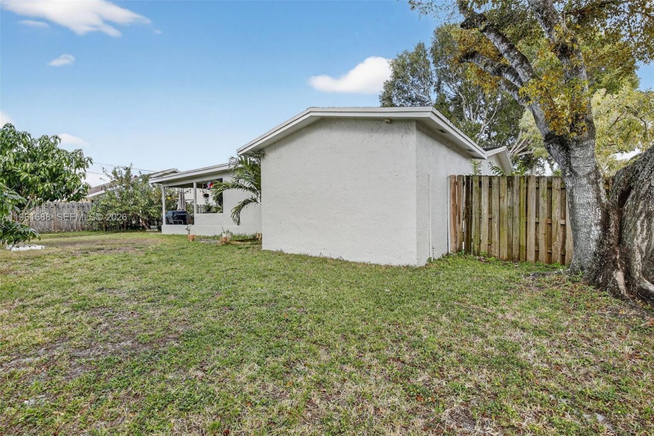 4221 NW 114th Ave, Sunrise, FL 33323 Photo