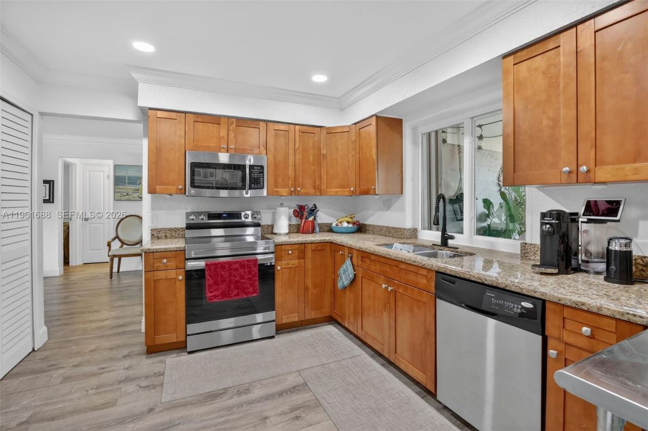 4221 NW 114th Ave, Sunrise, FL 33323 Photo