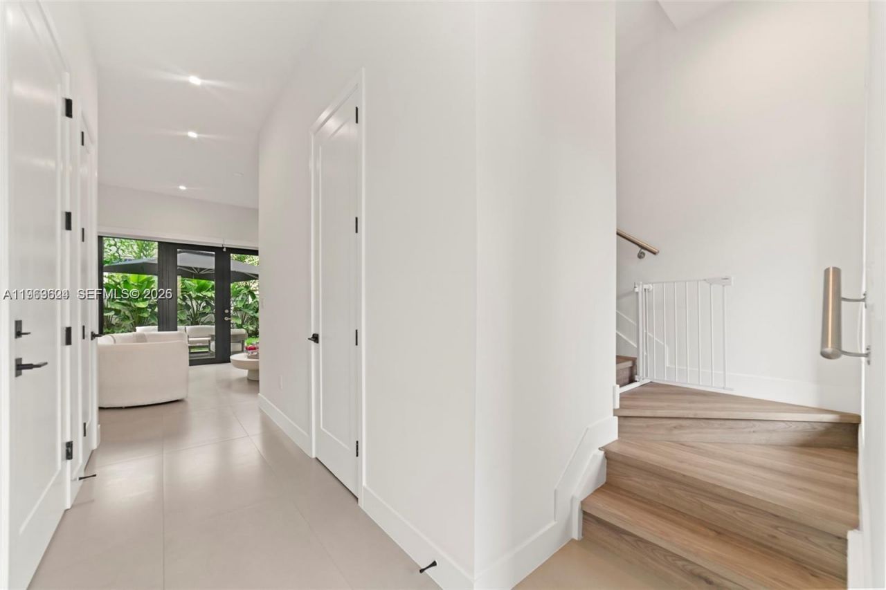 7771 SW 99th St , Miami, FL 33156 Photo