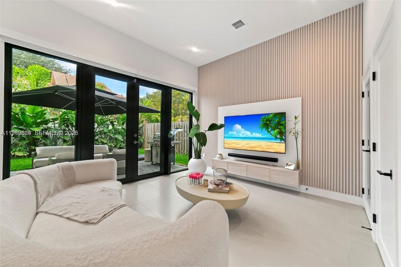 7771 SW 99th St , Miami, FL 33156 Photo