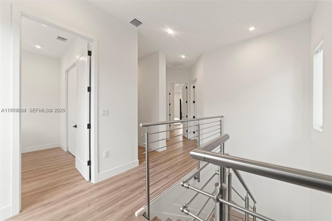 7771 SW 99th St , Miami, FL 33156 Photo