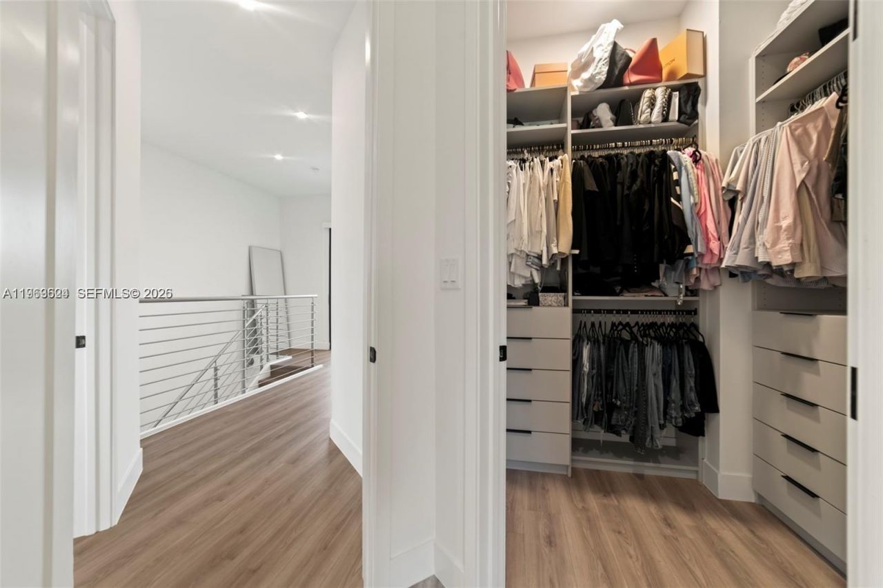 7771 SW 99th St , Miami, FL 33156 Photo