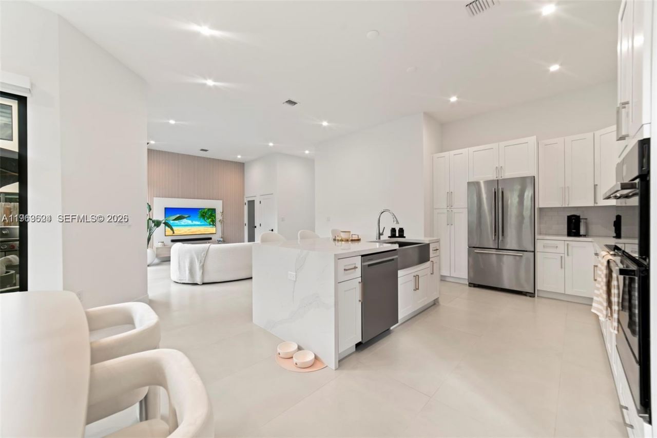 7771 SW 99th St , Miami, FL 33156 Photo