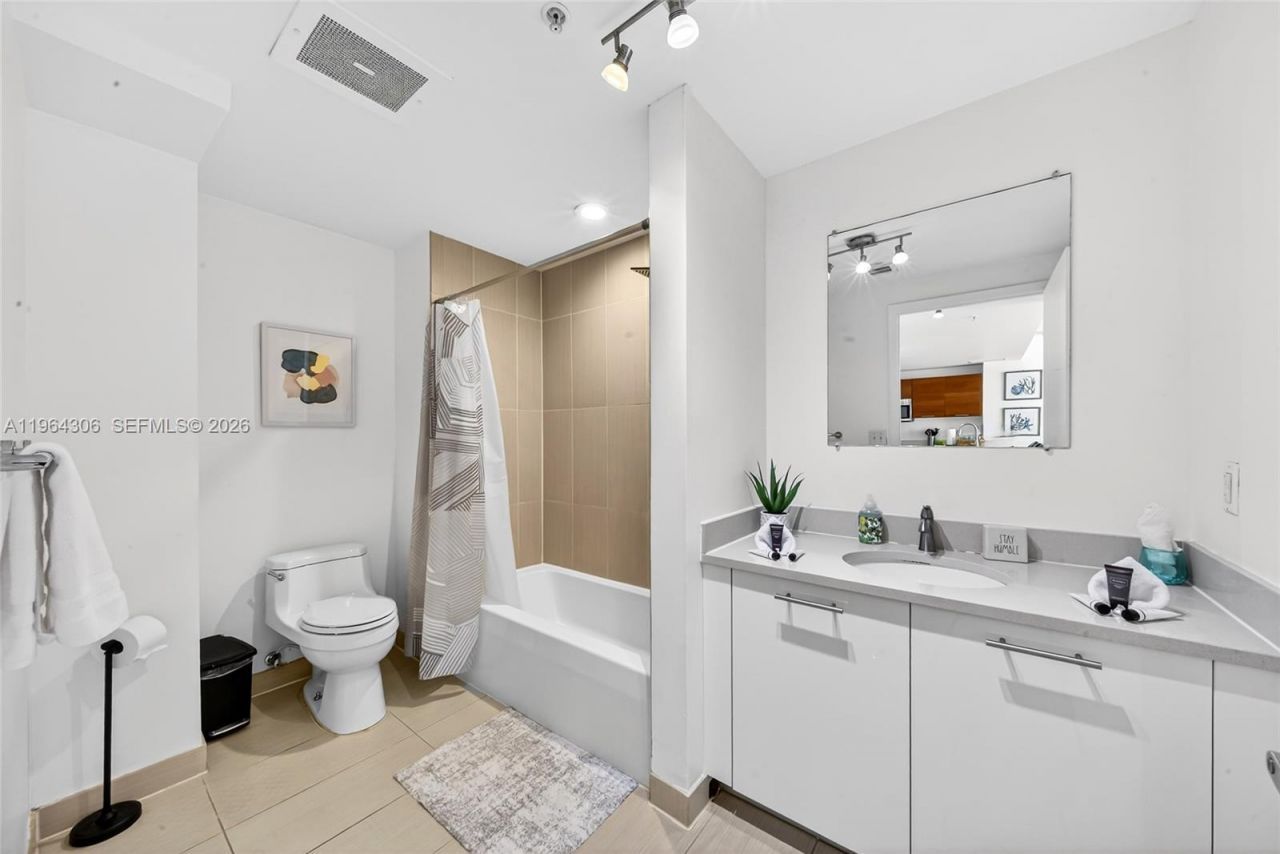 3250 NE 1st Ave, Unit 502, Miami, FL 33137 Photo