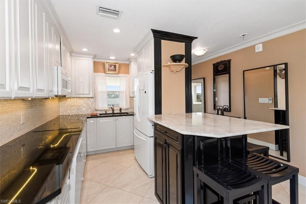 498 Broad Ave S, Unit H498, Naples, FL 34102 Photo