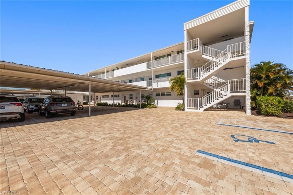 498 Broad Ave S, Unit H498, Naples, FL 34102 Photo