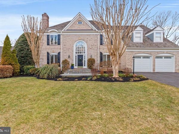 8812 SURREY COURT, ALEXANDRIA, VA 22309