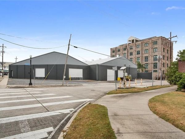 2123 TCHOUPITOULAS Street, New Orleans, LA 70130