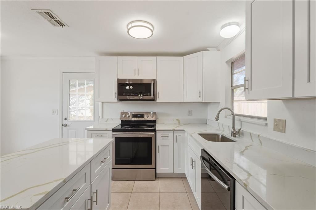 100 Contee Dr, Lehigh Acres, FL 33936 Photo