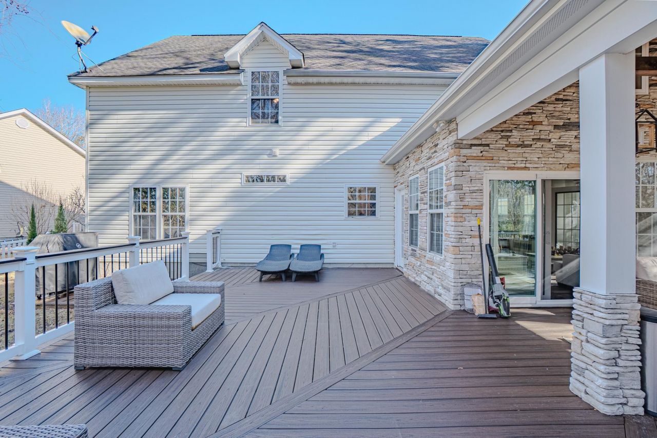 513 June Bug Ct.  Photo 8