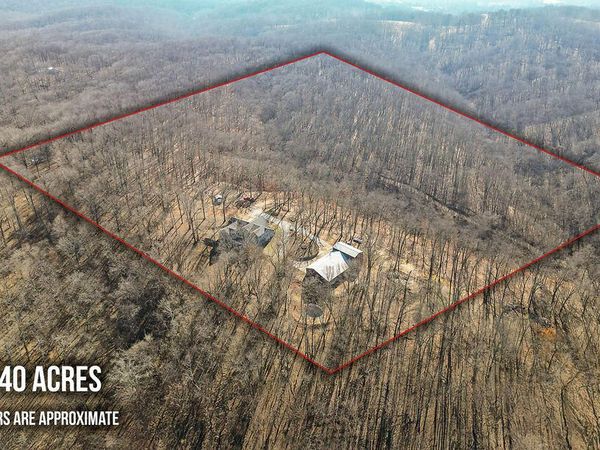 3150 Route W, Anderson, MO 64831