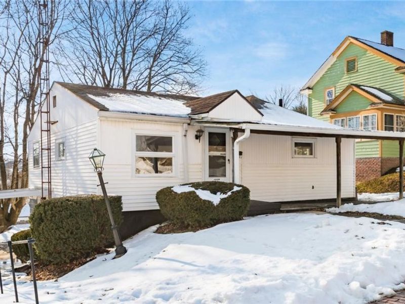 305 N High Street, New Lexington, OH 43764 Photo 3