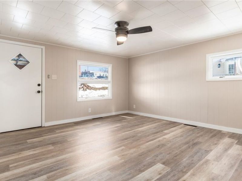 305 N High Street, New Lexington, OH 43764 Photo 7