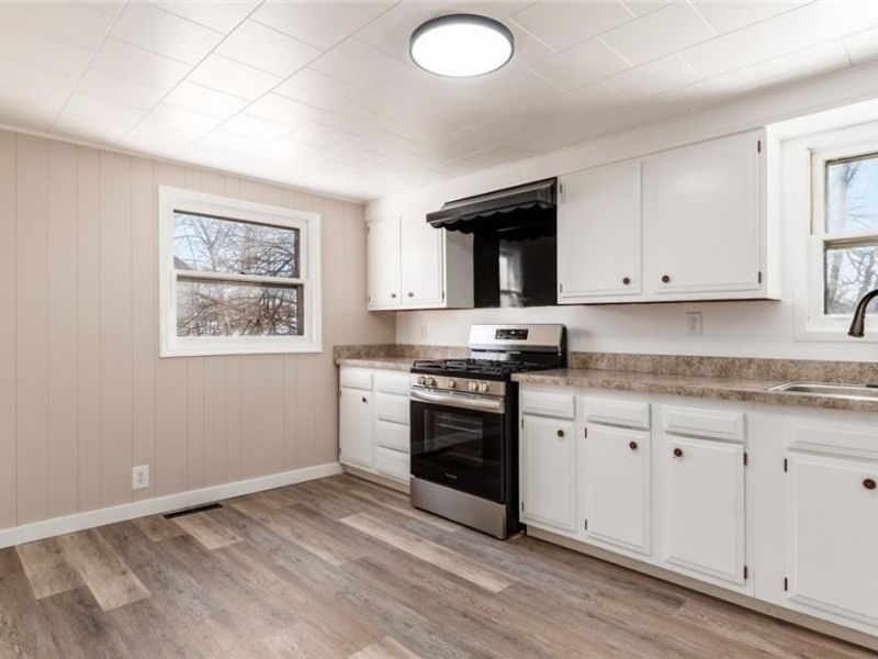 305 N High Street, New Lexington, OH 43764 Photo 8