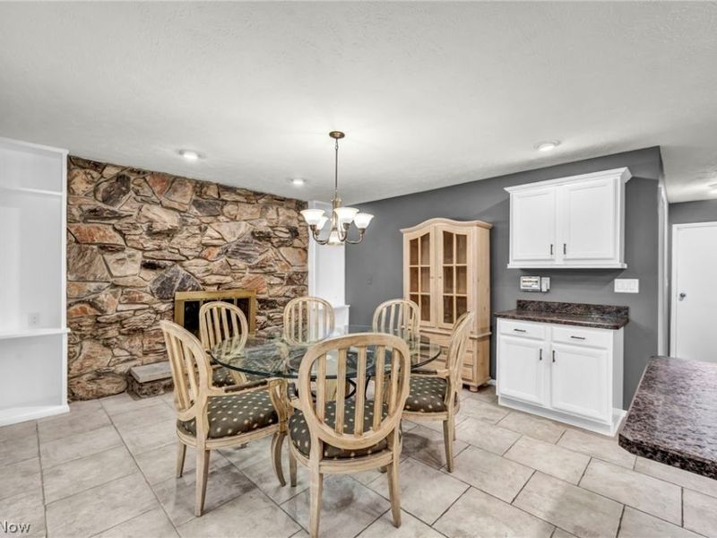 498 Jeannette Drive, Richmond Heights, OH 44143 Photo 10